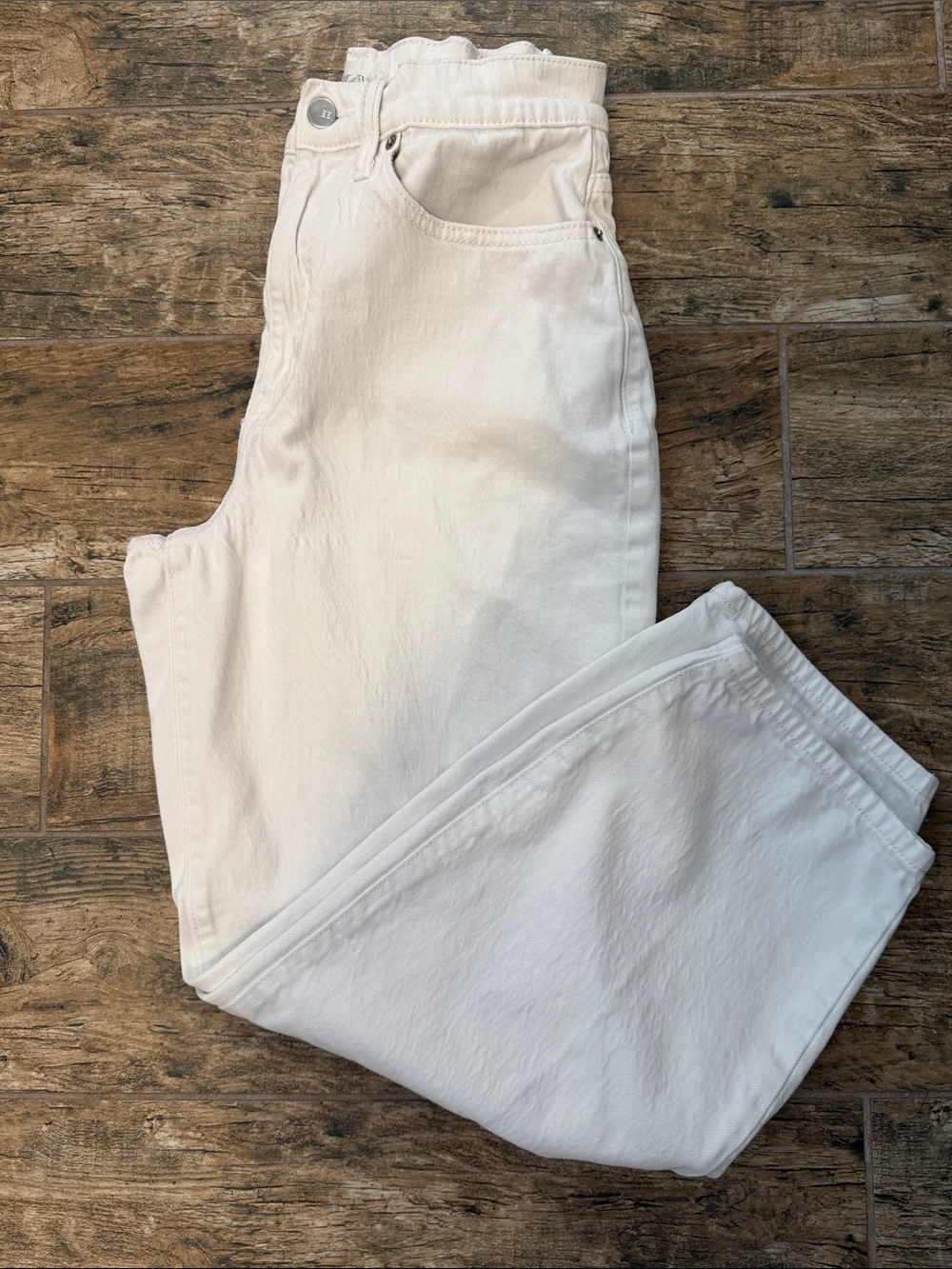 Evereve Off-White Boyfriend Jeans